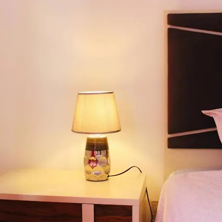 Spacious Room Near Train & Metro Station * Lisbon